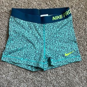 NIKE PRO SPANDEX SHORT